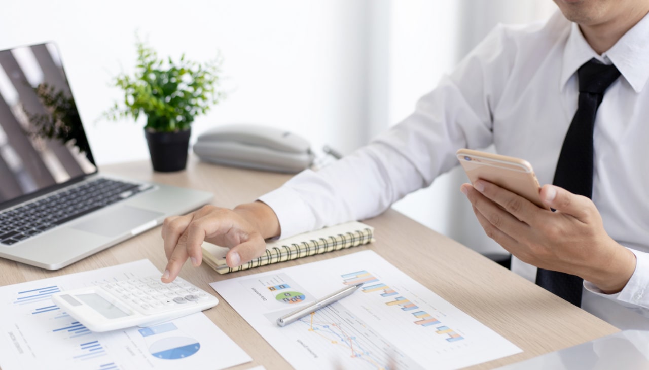 Factors to Consider When Outsourcing accounting